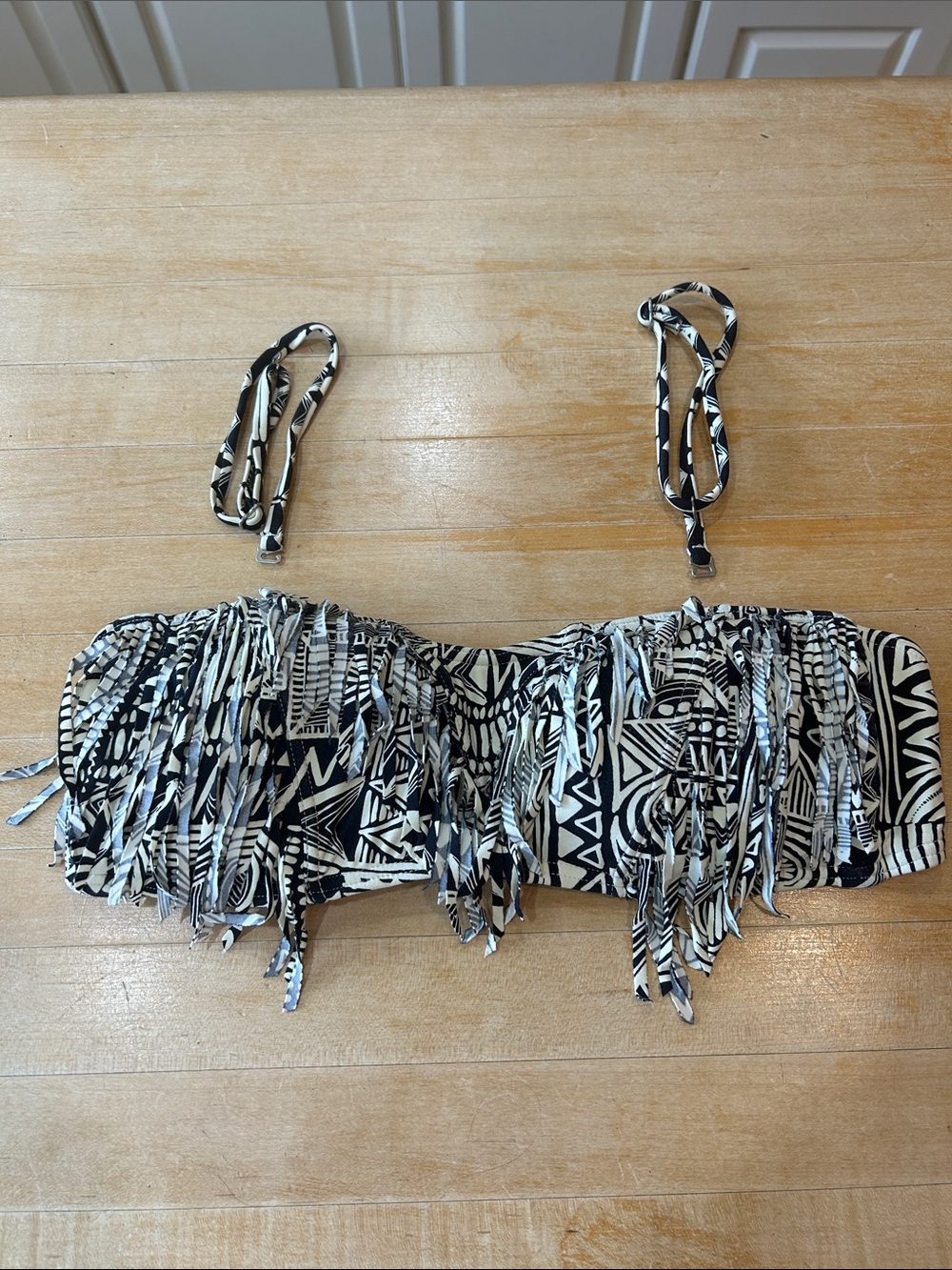 Billabong Black and White Tribal Fringe Bandeau Bikini Top L
